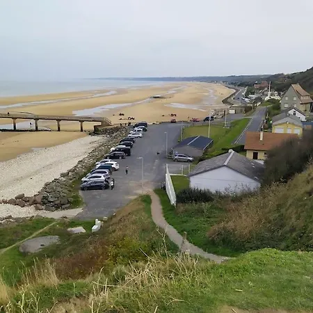 Les Hetres Inseparables Aux Portes Du Dday Holiday home Bernesq